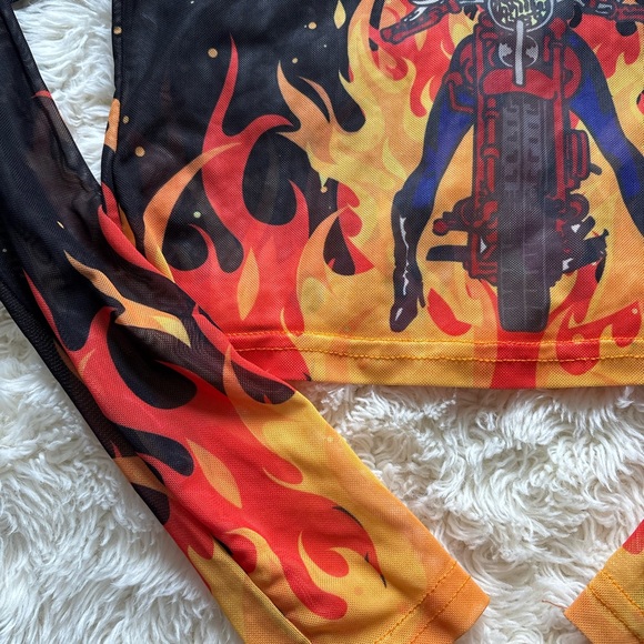 Betty Boop Black Graphic Top - Picture 4 of 7